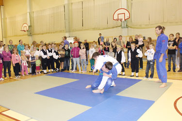 Võru judoklubi REI andis vabalaval vaatajatele põneva etteaste. Foto: BIRGIT PETTAI