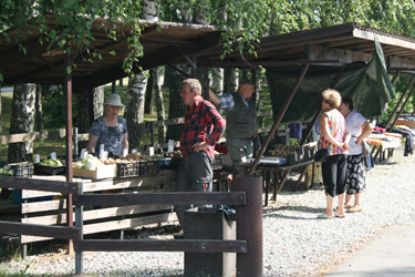 Antsla turg  8. augustil. Foto: VÕRUMAA TEATAJA