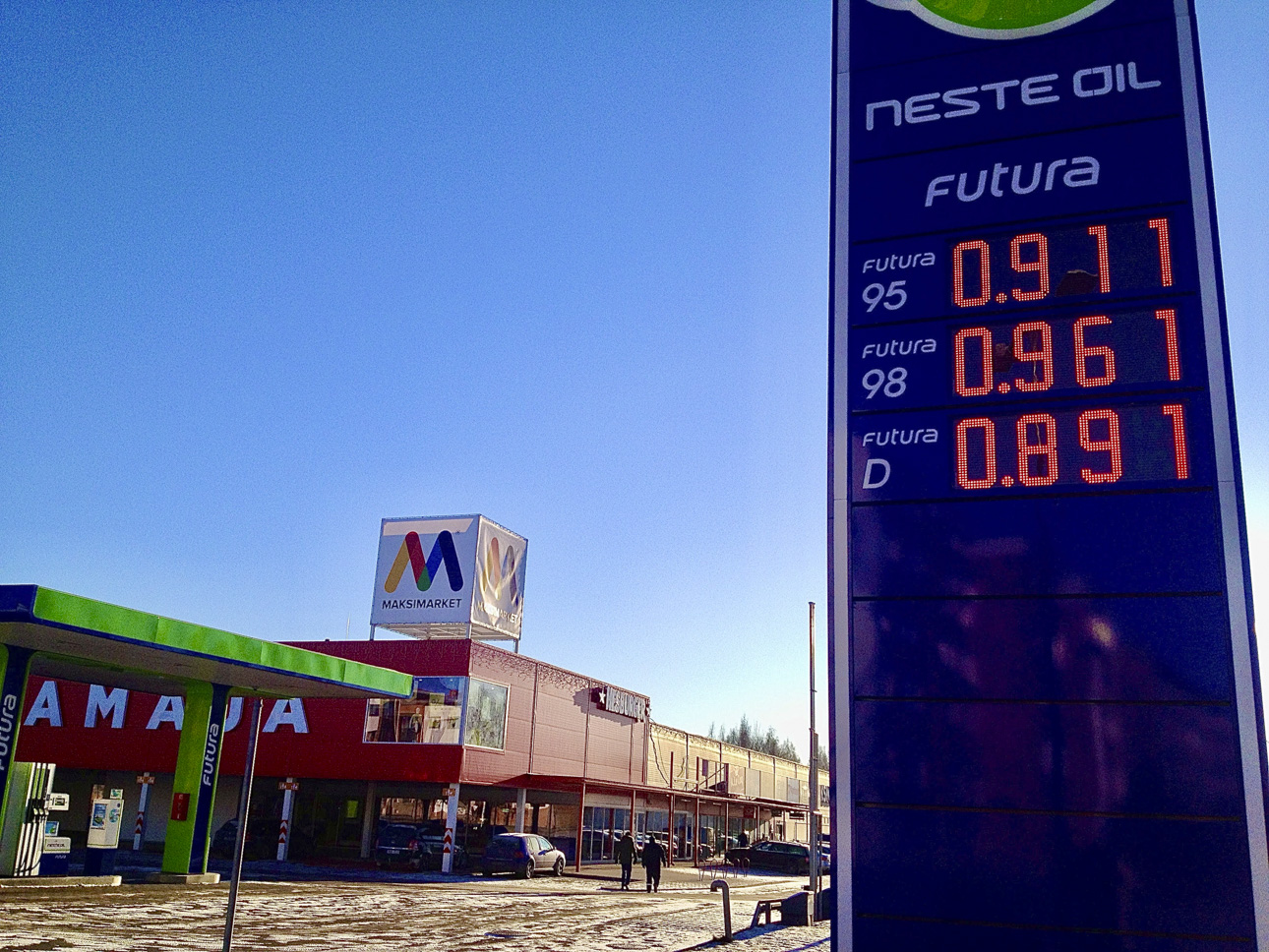 Mootorikütuse hinnad 1. jaanuaril 2016. aastal, mil nafta hind oli umbes 28 dollarit barrel.