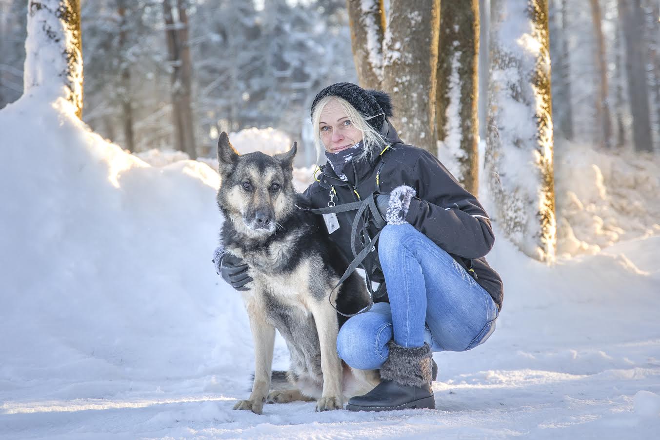 Võru loomade varjupaiga juhataja Relika Rehemets tänab heategijaid ning palub nõu ja abi nupumeestelt, kes aitaksid varjupaiga rikki läinud printeri taas töökorda seada. Foto: AIGAR NAGEL