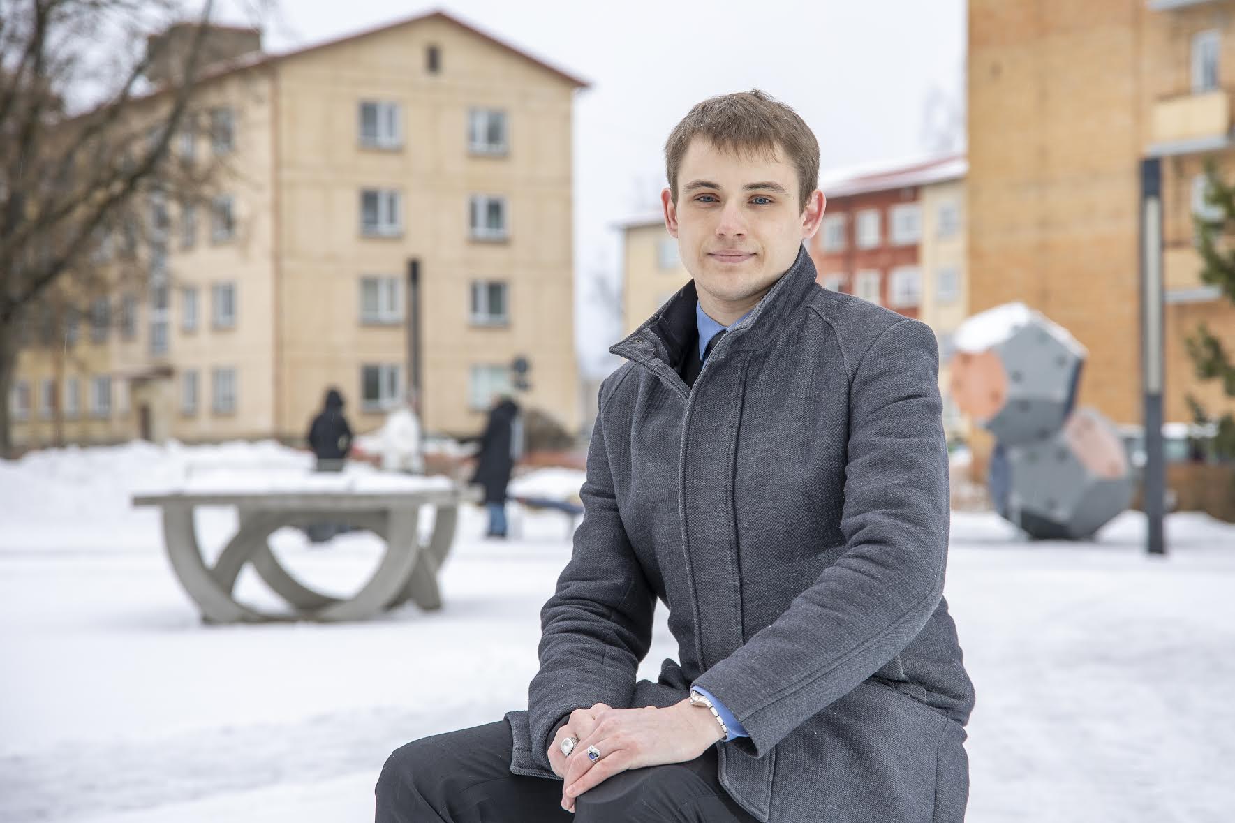 Kogukonda südames kandev Romet Pazuhanitš kutsub ilmas rännanud noori tagasi kodukohta. Foto: AIGAR NAGEL Kogukonda südames kandev Romet Pazuhanitš kutsub ilmas rännanud noori tagasi kodukohta. Foto: AIGAR NAGEL