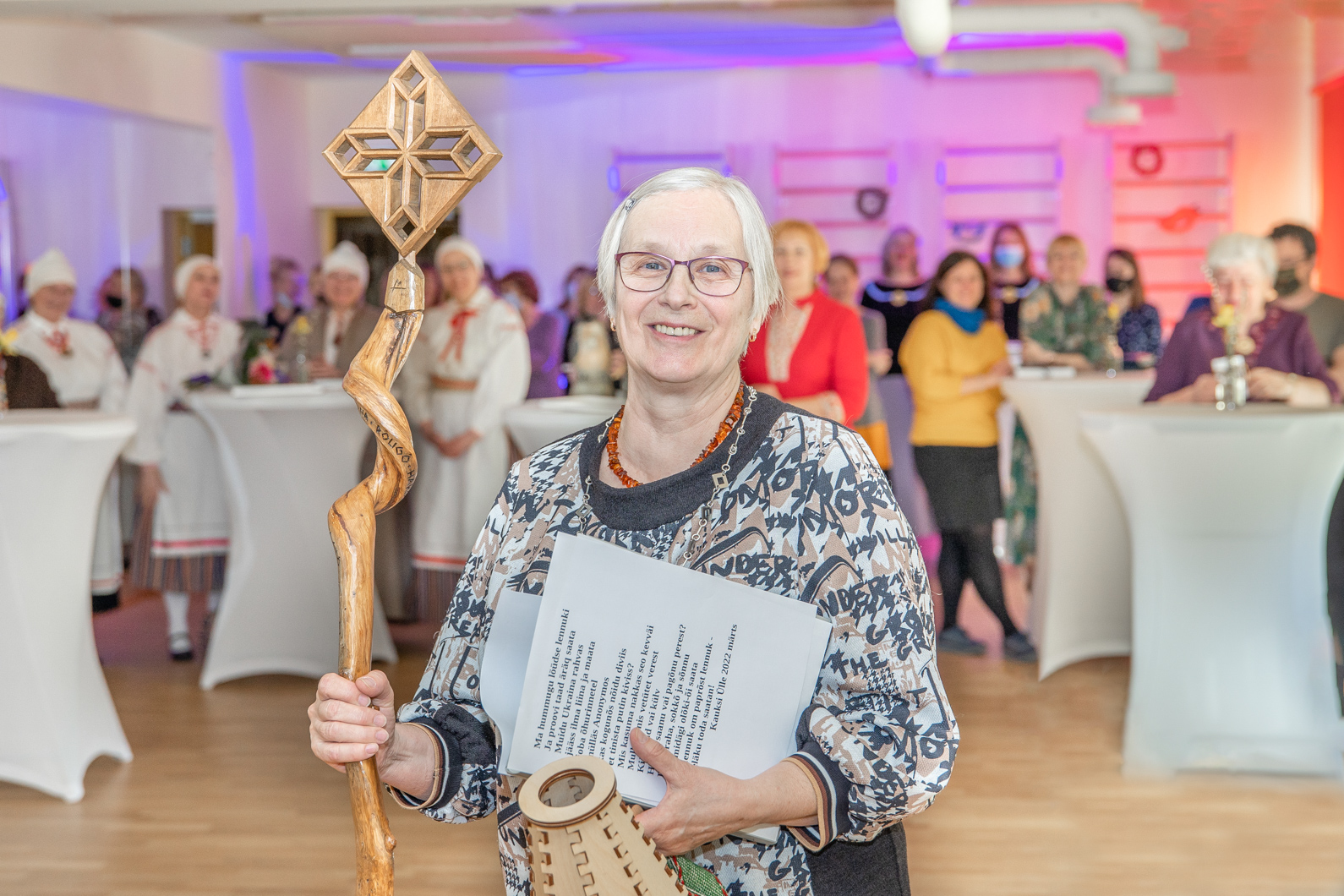 Muu hulgas andis SA Võrumaa Arenduskeskus juhatuse liige Tiit Toots Silvi Jansonsile (fotol) üle eestkõneleja ameti. Fotod: AIGAR NAGEL