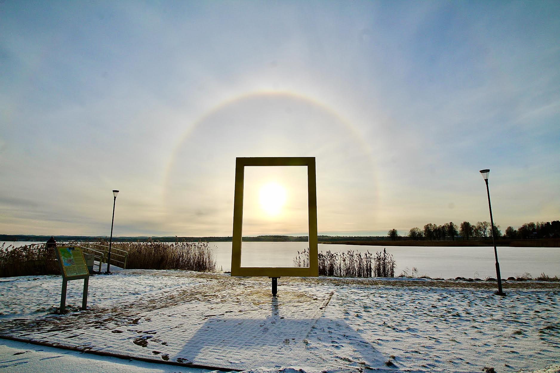 Päikeserõngas Tamulal laupäeva, 7. jaanuari keskpäeval. FOTO: Kalev Annom