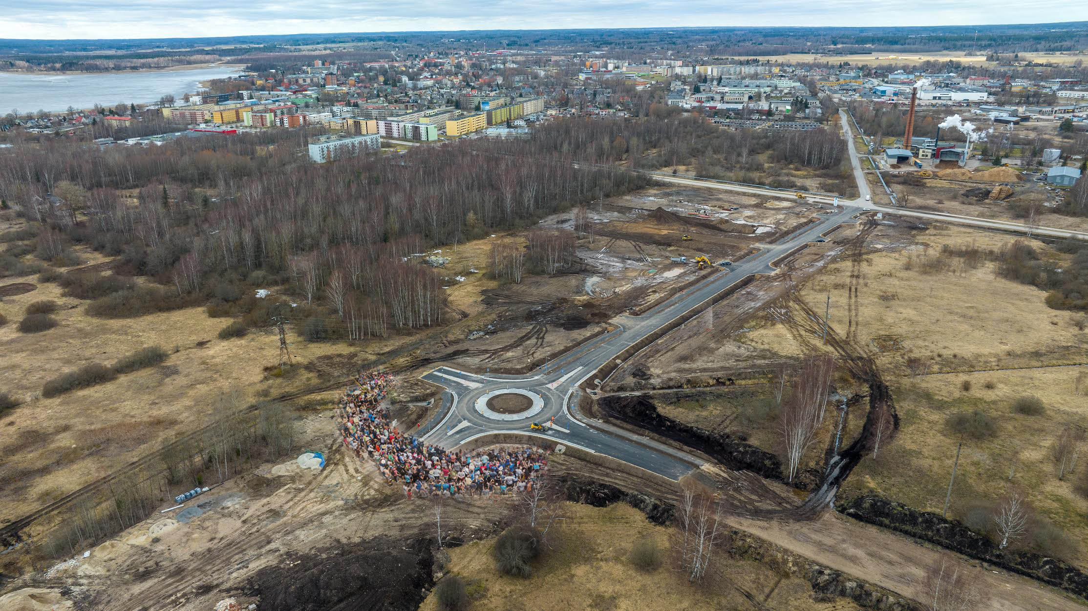 Pildil on polügooni süda. Vasakul taamal Tamula ja selle taga vasakul Nursipalu.  Tööd jätkuvad, kui riigieelarvest leitakse täiendavalt raha. Fotod: AIGAR NAGEL