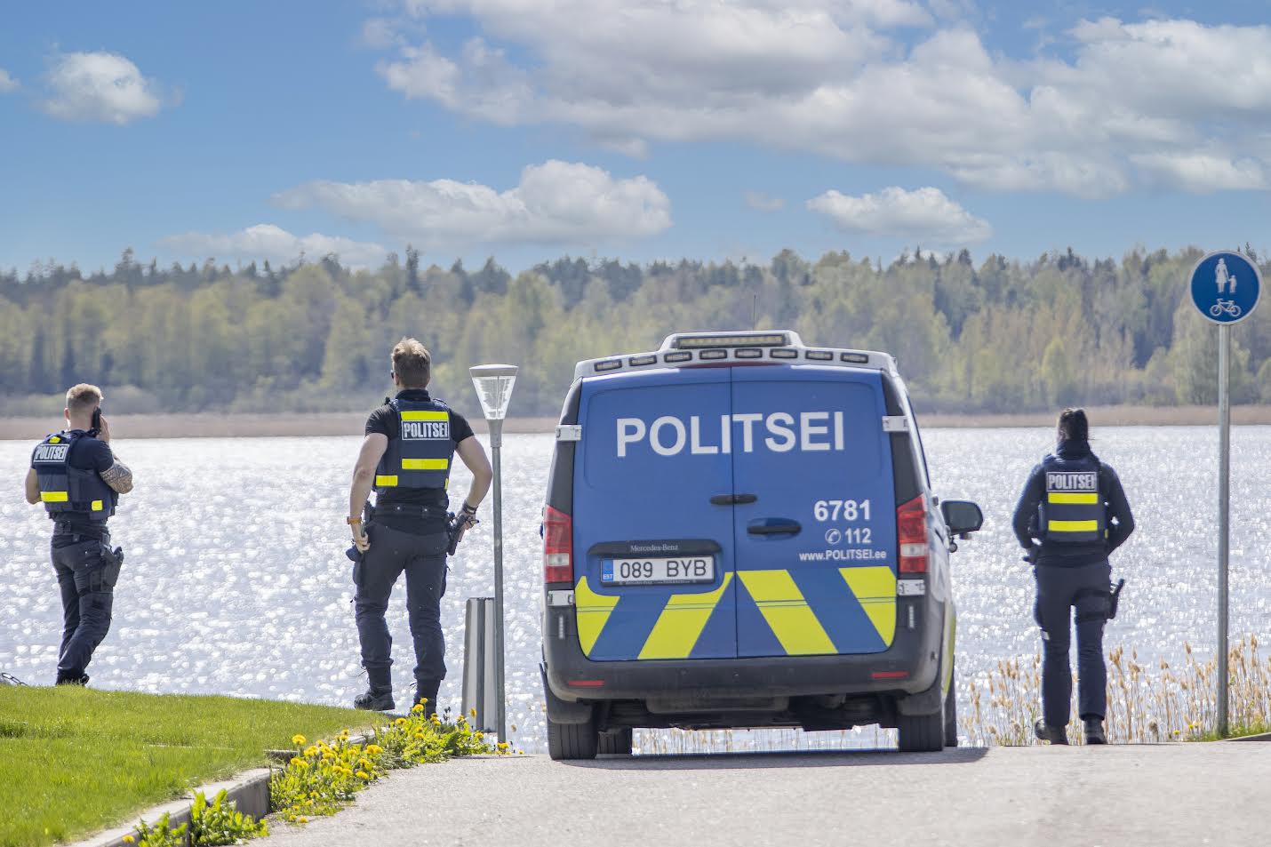 Politsei- ja piirivalveameti ülesandeks on tagada sündmuskohal turvalisus. FOTOD: Aigar Nagel