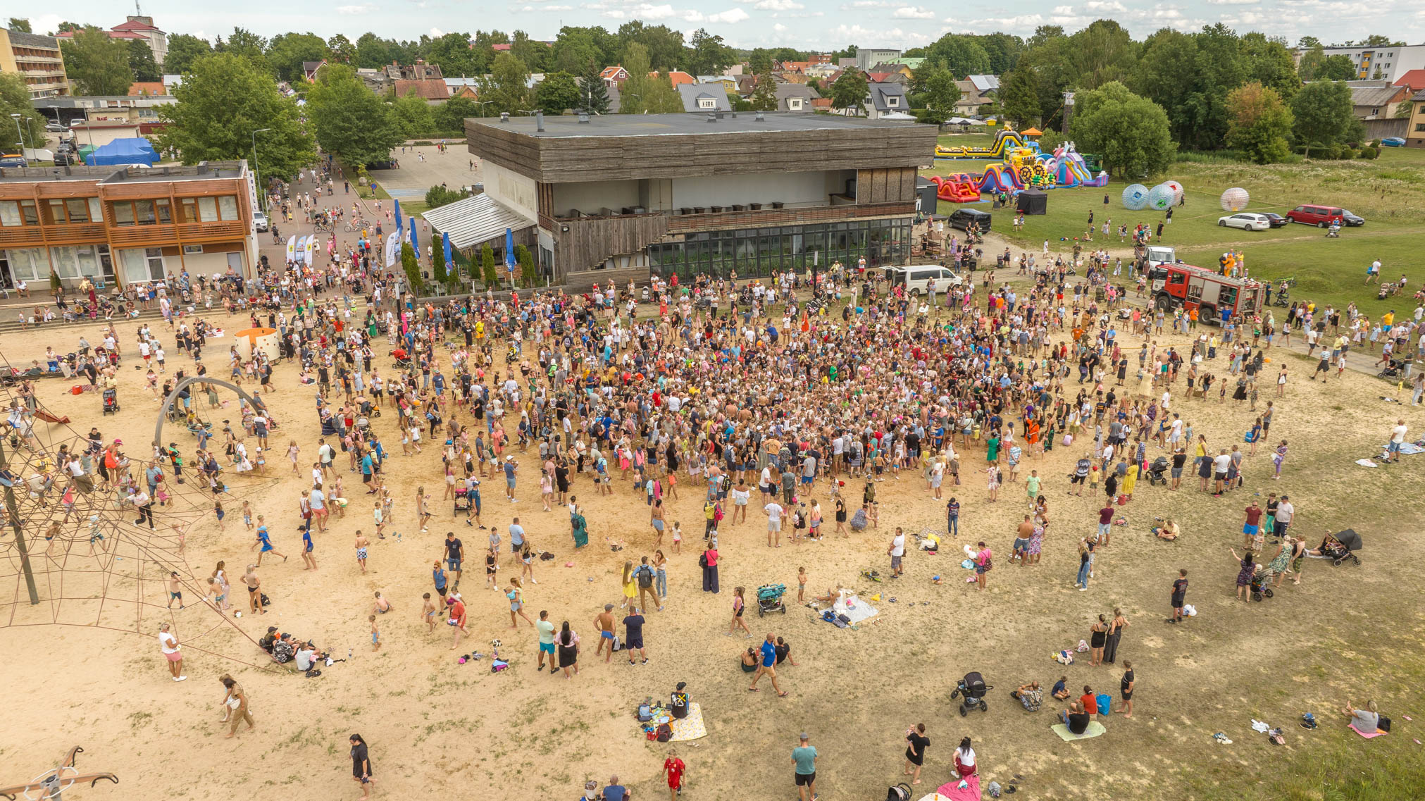 Eesti suurim lastefestival tõi Võrru rekordilise rahvahulga FOTOD: Aigar Nagel