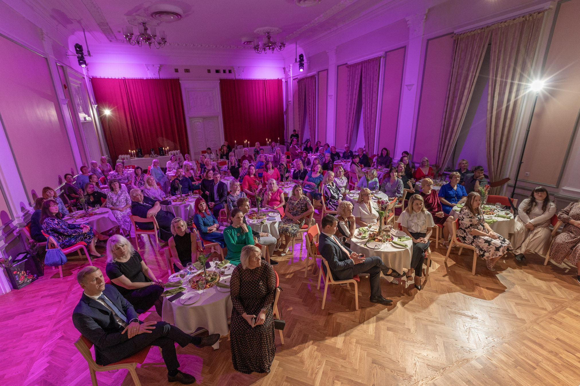 Võrumaal tunnustati maakonna säravamaid haridus- ja noorsootöötajaid FOTOD: Aigar Nagel