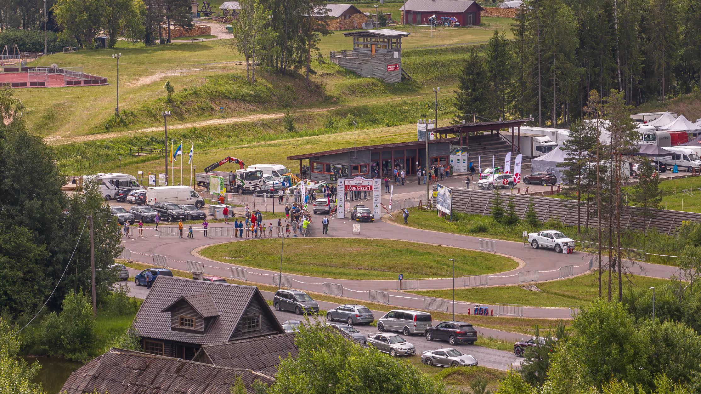 Teist aastat järjest sõidetakse hooaja esimene kruusaralli mai viimasel nädalavahetusel Soome edelarannikul Turus. Kaheaastase pausi järel on võistlejatel taas võimalik võistelda Haanja ja Võrumaa kruusateedel, kus sõidetakse juuli teisel nädalavahetusel.