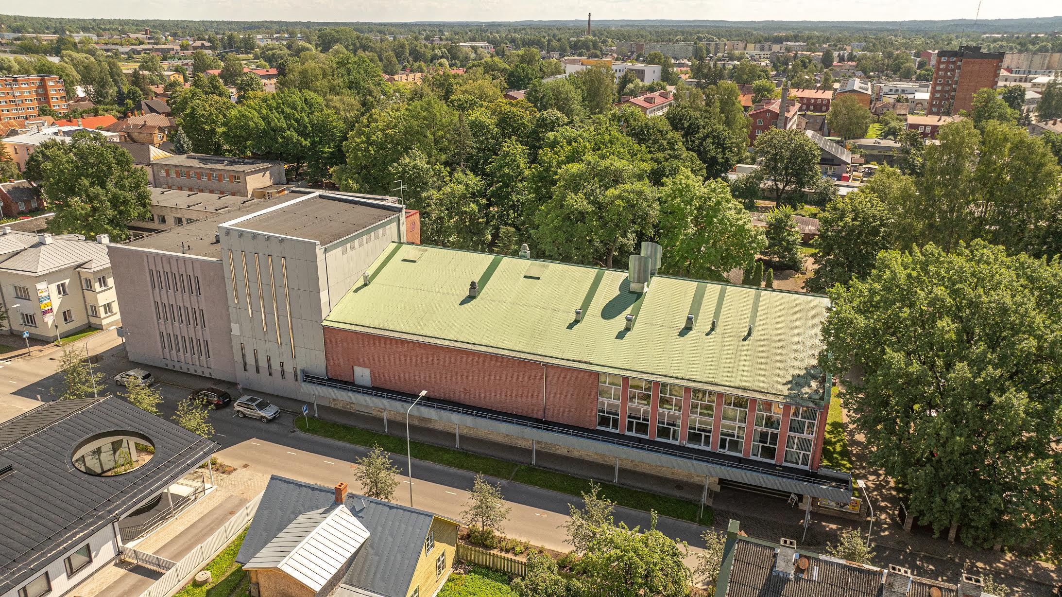 Kannel haarab enda alla olulise osa Liiva-Kreutzwaldi-Petseri tänava kvartalist. Fotod: AIGAR NAGEL