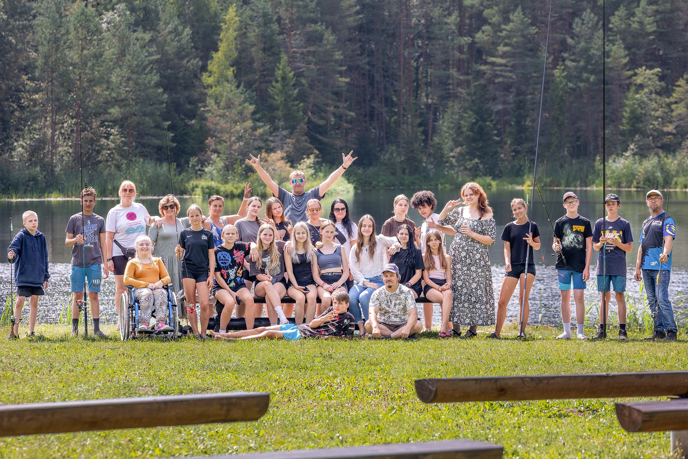 Võru valla ööbimisega malev lõpetati 26. juulil Parksepa järve ääres, kus toimus kalastustöötuba, grilliti endale ise toit, söödi torti ning veedeti mõnusalt aega. Kuna ilm soosis tervet malevanädalat, siis peeti lõpus ka tore veesõda. FOTOD: Aigar Nagel