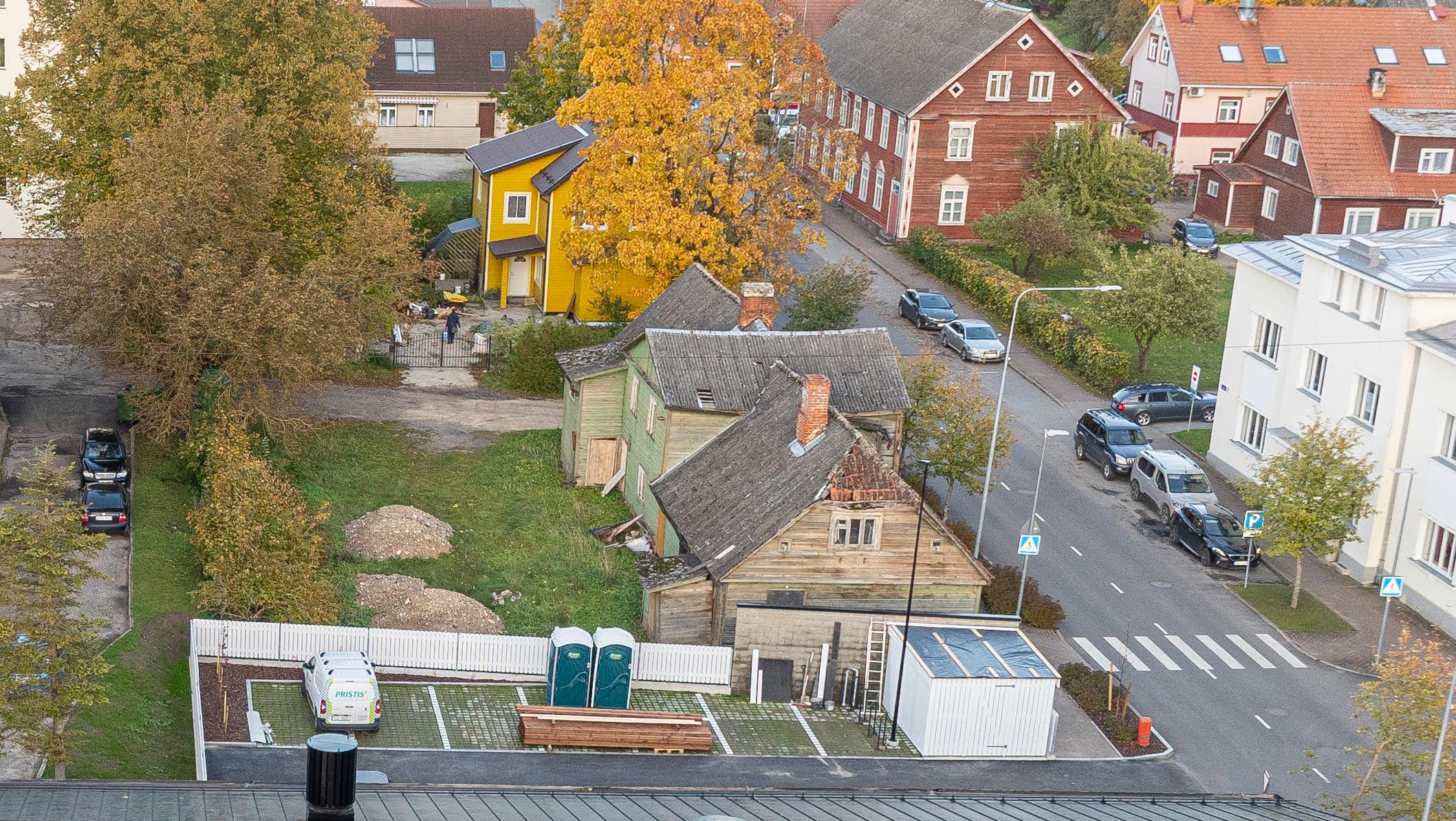 Möödunud aasta veebruarikuus sai kõrvalkinnistul asuv Järve kool nurgakivi. Tolleaegne vaade Liiva 12 kinnistule on näha fotol. Foto: AIGAR NAGEL