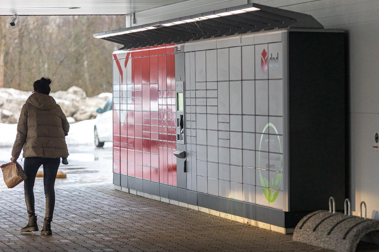 Võru linnas saab DPD pakiautomaate kasutada kolmes kohas: Maxima, Maksimarketi (fotol) ja Mini- Rimi juures. Foto: AIGAR NAGEL