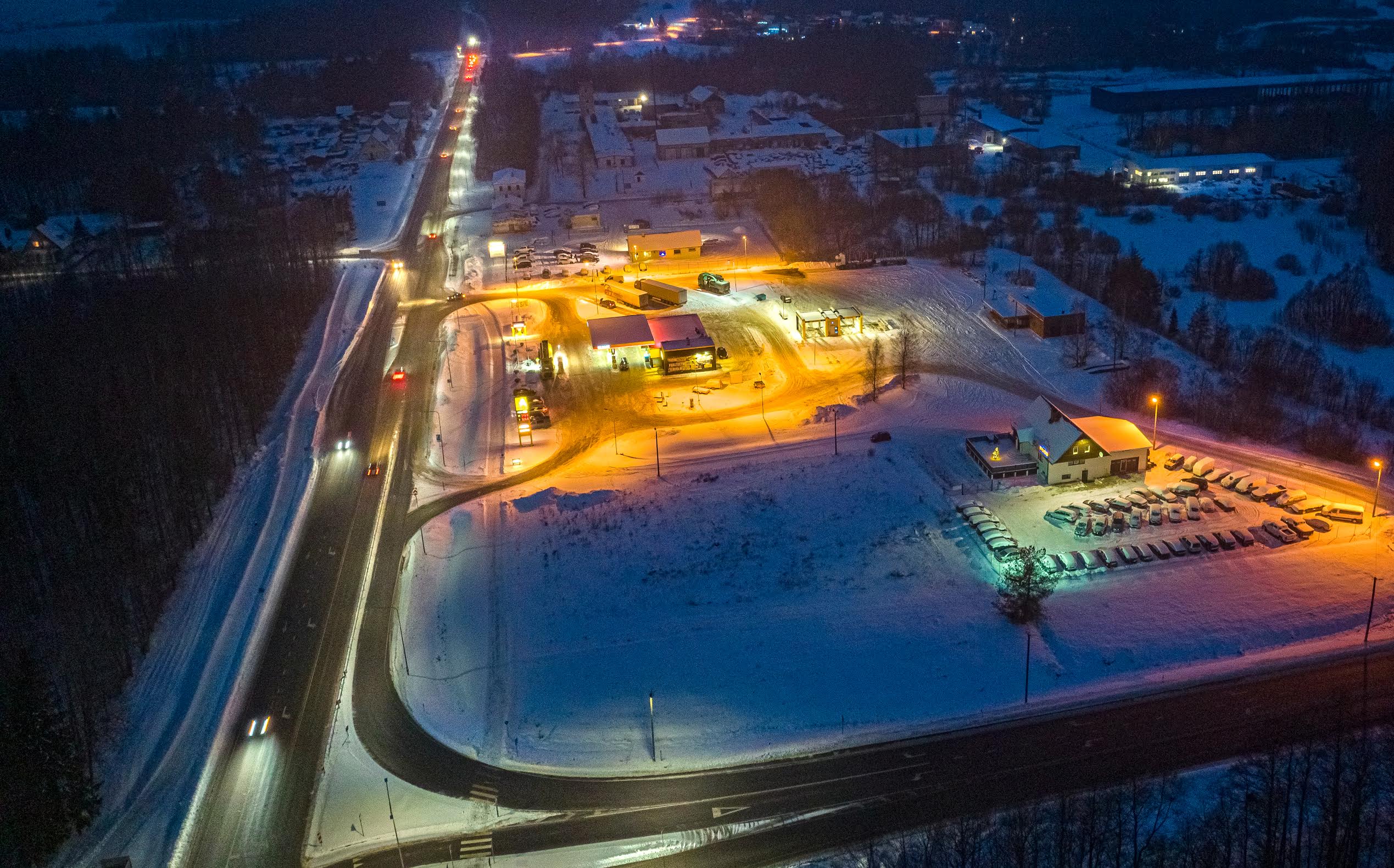 Detsembrikuus voolas kütusepüstoli rikke tõttu diislikütust maha nii Võrus Tallinna maantee Olerexi tanklas kui ka Valgas Transpordi tänava Terminali tanklas. FOTO: Aigar Nagel