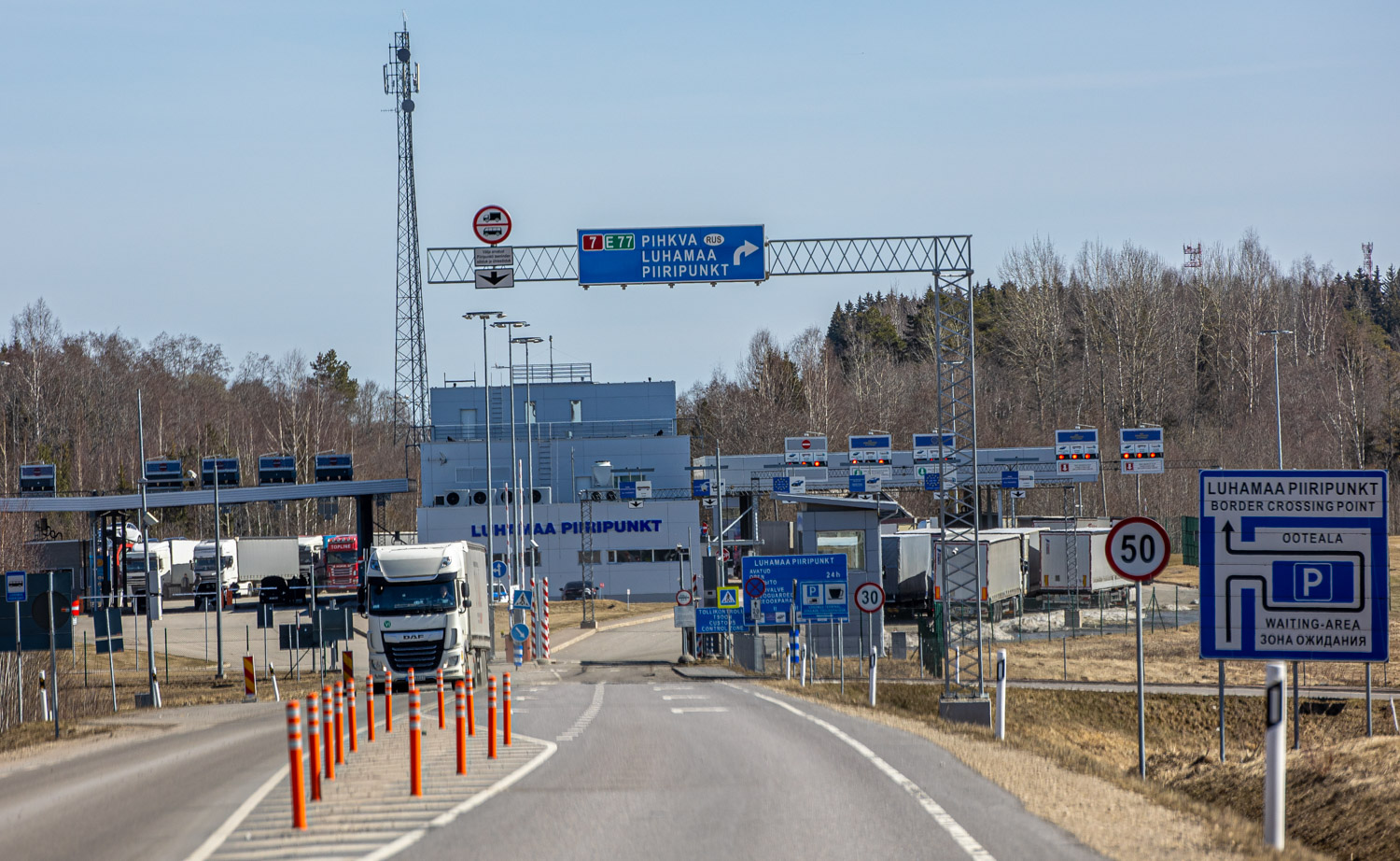 Leht: bussifirma smugeldab Eesti kaudu Venemaale keelatud kaupa FOTO: Aigar Nagel