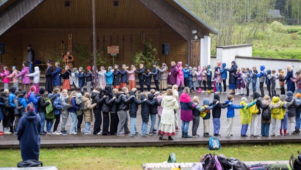 Võru maakonna laste folklooripäev kandis endas rõõmu ja ühtekuuluvustunnet