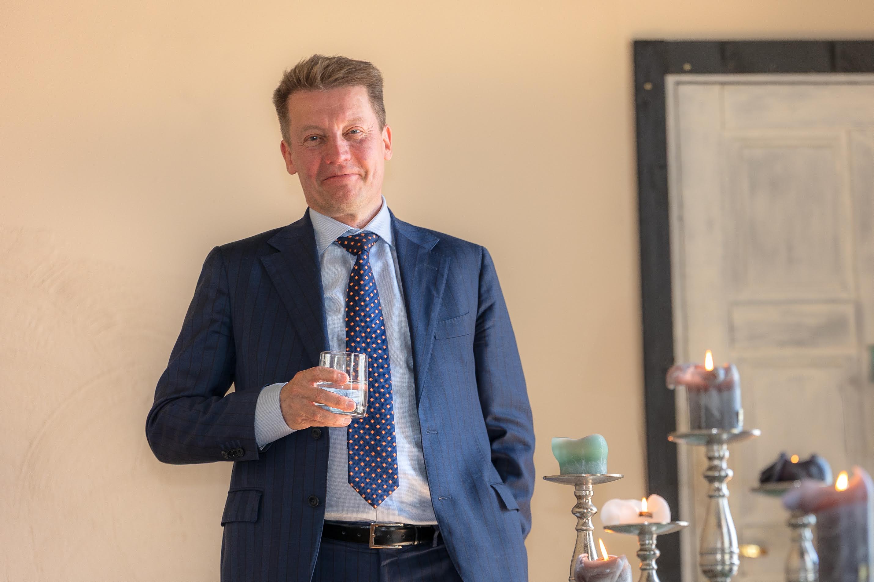 Soome suursaadik Vesa Vasara räägib juba aastakümneid eesti keelt, Võrumaale sattus ta aga esimest korda. Foto: Aigar Nagel