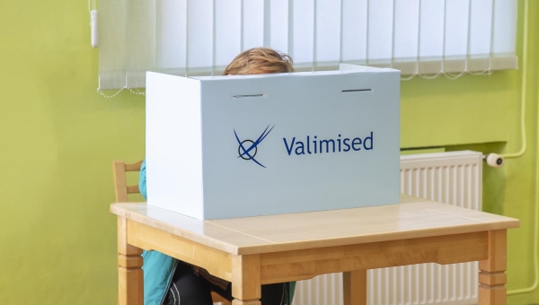 Erakorralisi valimisi peab vajalikuks 58 protsenti kodanikest