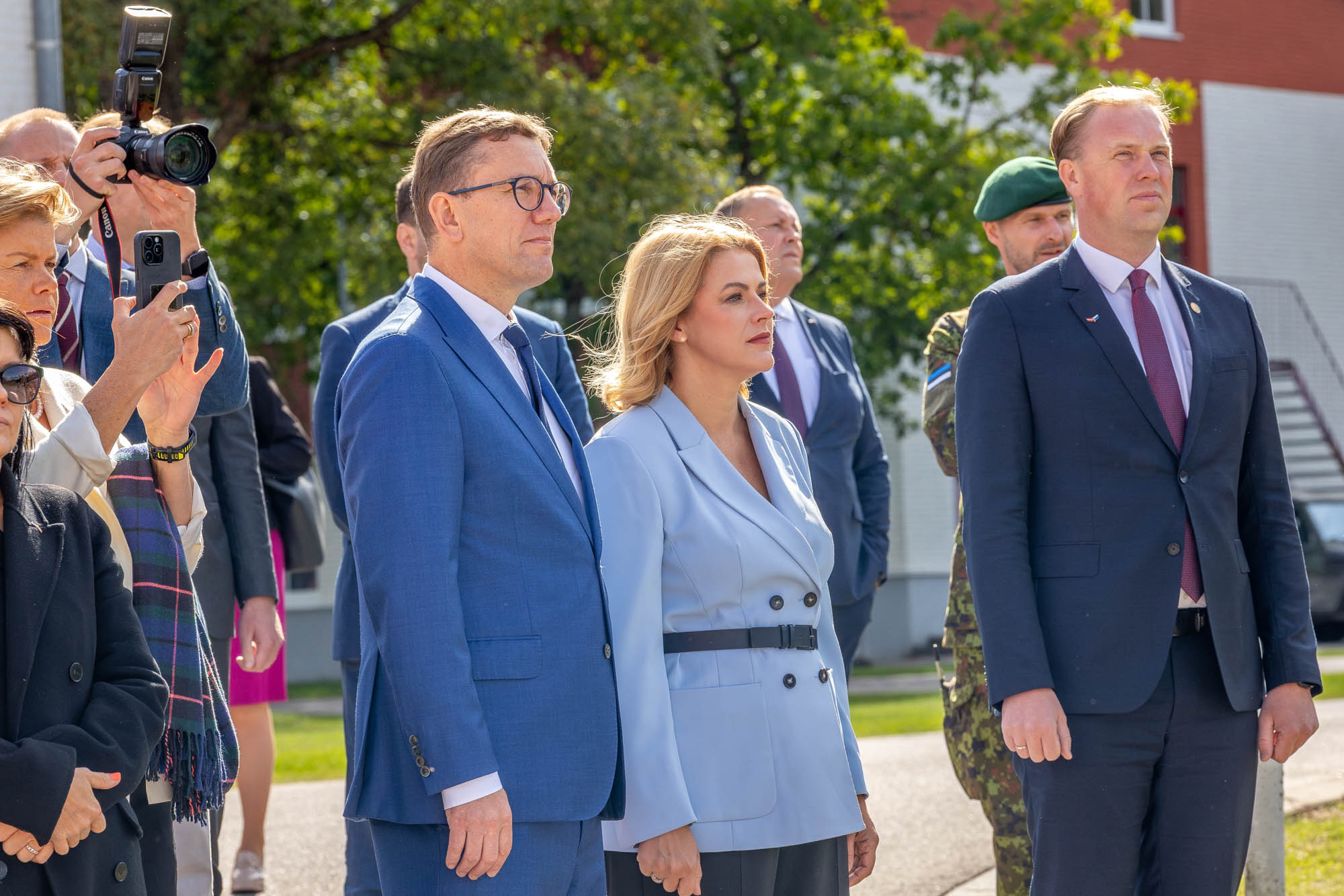 Eesti peaminister Kristen Michal koos Läti peaministri Evika Silinaga neljapäeva hommikul Võrus Taara linnakus. FOTO: Aigar Nagel