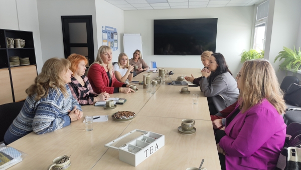 Kohtumine kohalike sotsiaalvaldkonna tegijatega. Foto: ERAKOGU