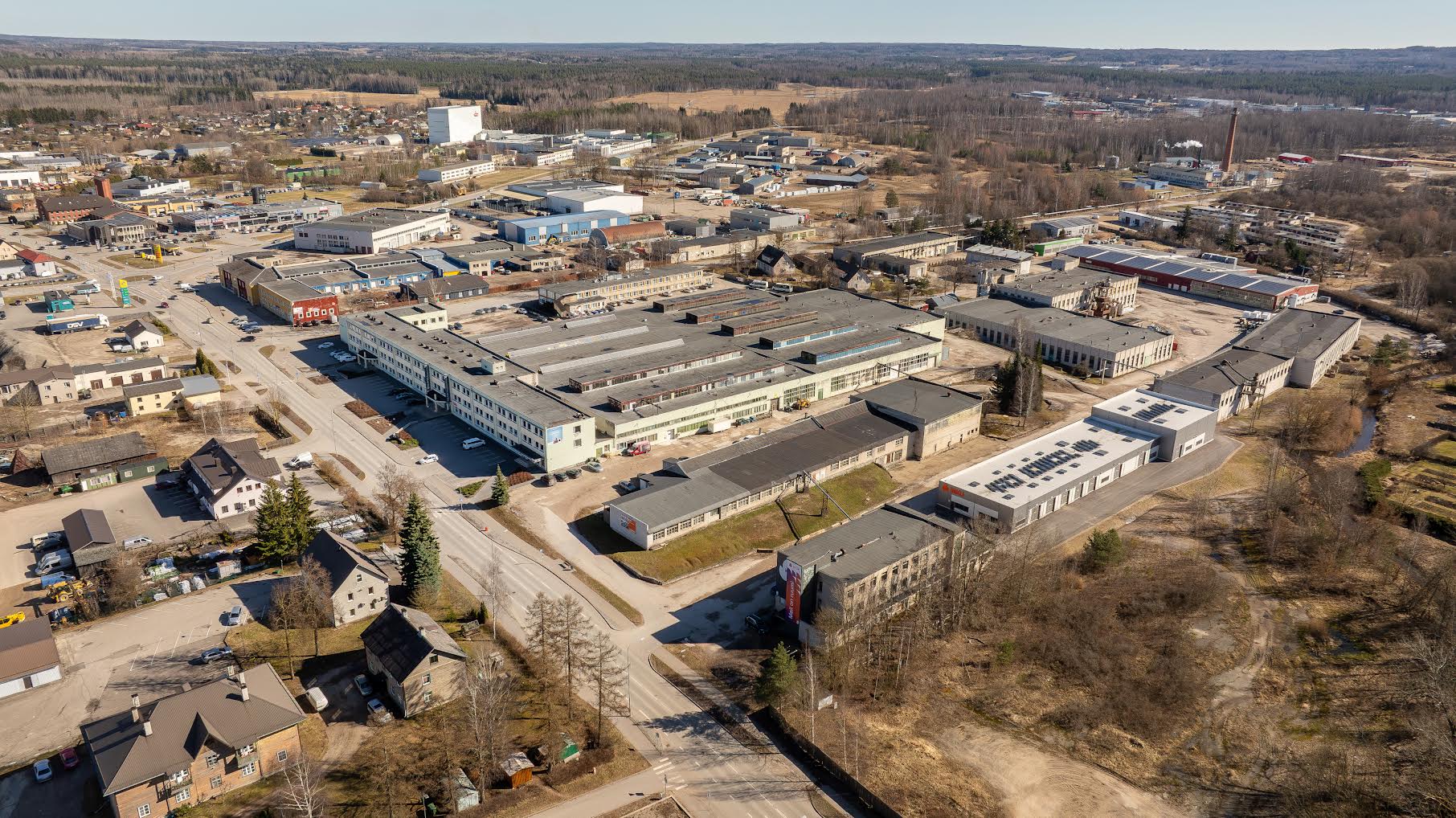 Päästeameti praeguse info kohaselt on Võrumaal ligi 40 suuremat büroohoonet ning umbes 130 tööstus- ja laohoonet. Tänavu on kavas selle info kontrollimine ja tegelikkusega vastavusse viimine. Foto: AIGAR NAGEL