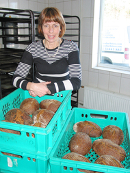 Karin Juhkam: „Inimestele meeldib üha enam ise leiba lõigata ja meie seda võimalust neile ka pakume.”