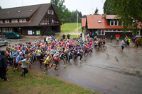 Spordilaagri lõpujooksu start Kurgjärvel 14. augusti hommikul. Foto: Võrumaa Teataja