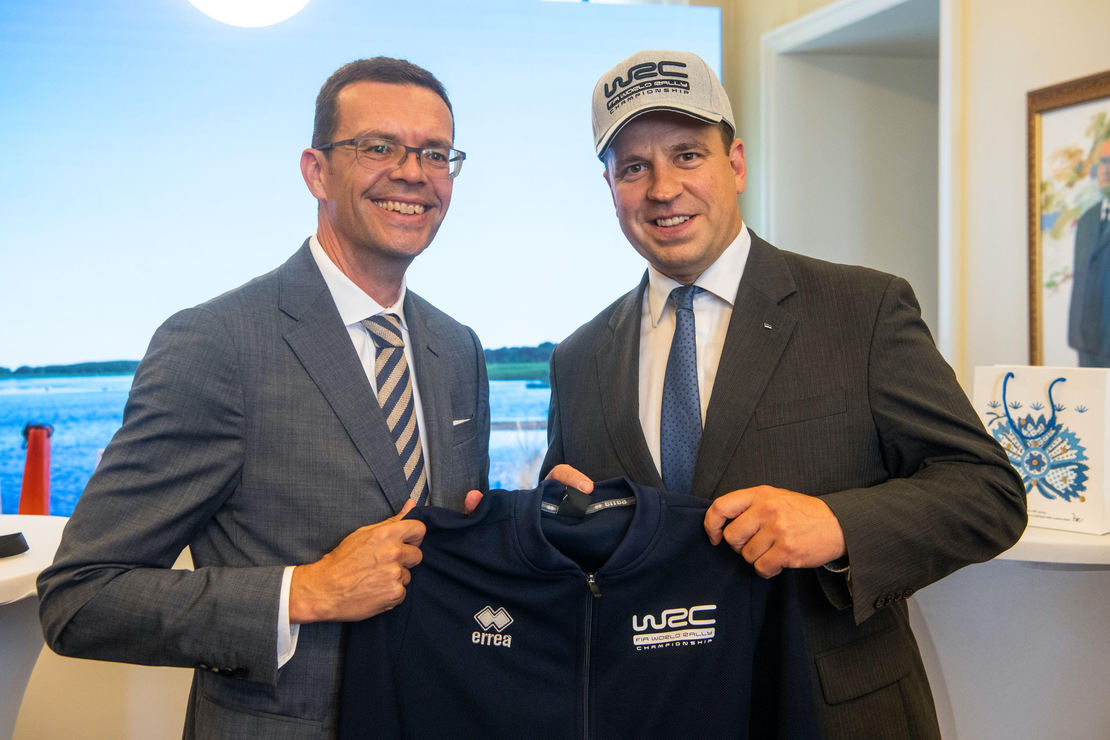 WRC Promoteri tegevjuht Oliver Ciesla (vasakul) ja peaminister Jüri Ratas. Foto: JAANUS REE
